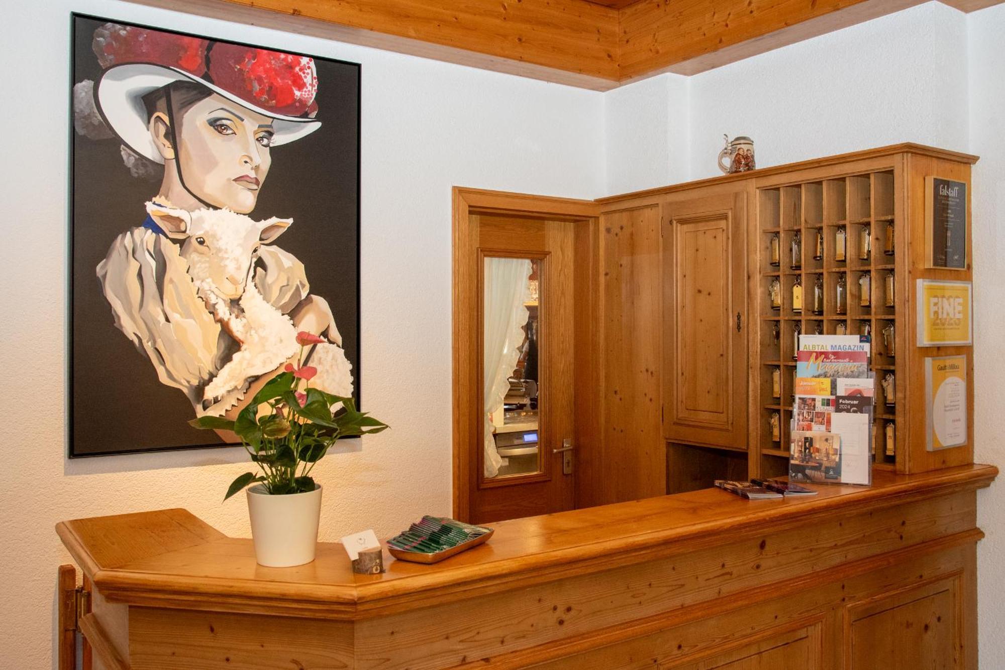 Hotel Restaurant Vinothek Lamm Bad Herrenalb Zewnętrze zdjęcie