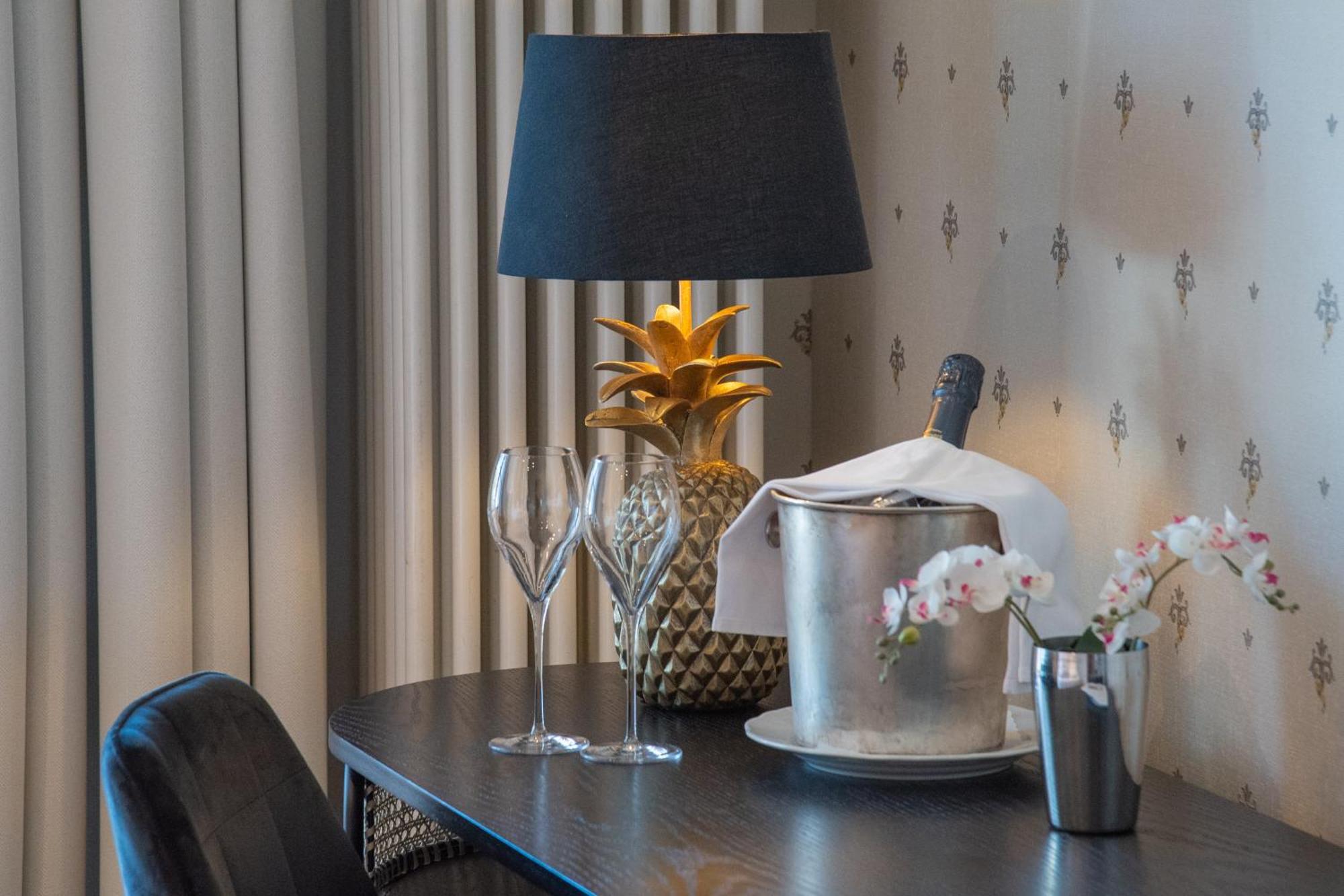 Hotel Restaurant Vinothek Lamm Bad Herrenalb Zewnętrze zdjęcie