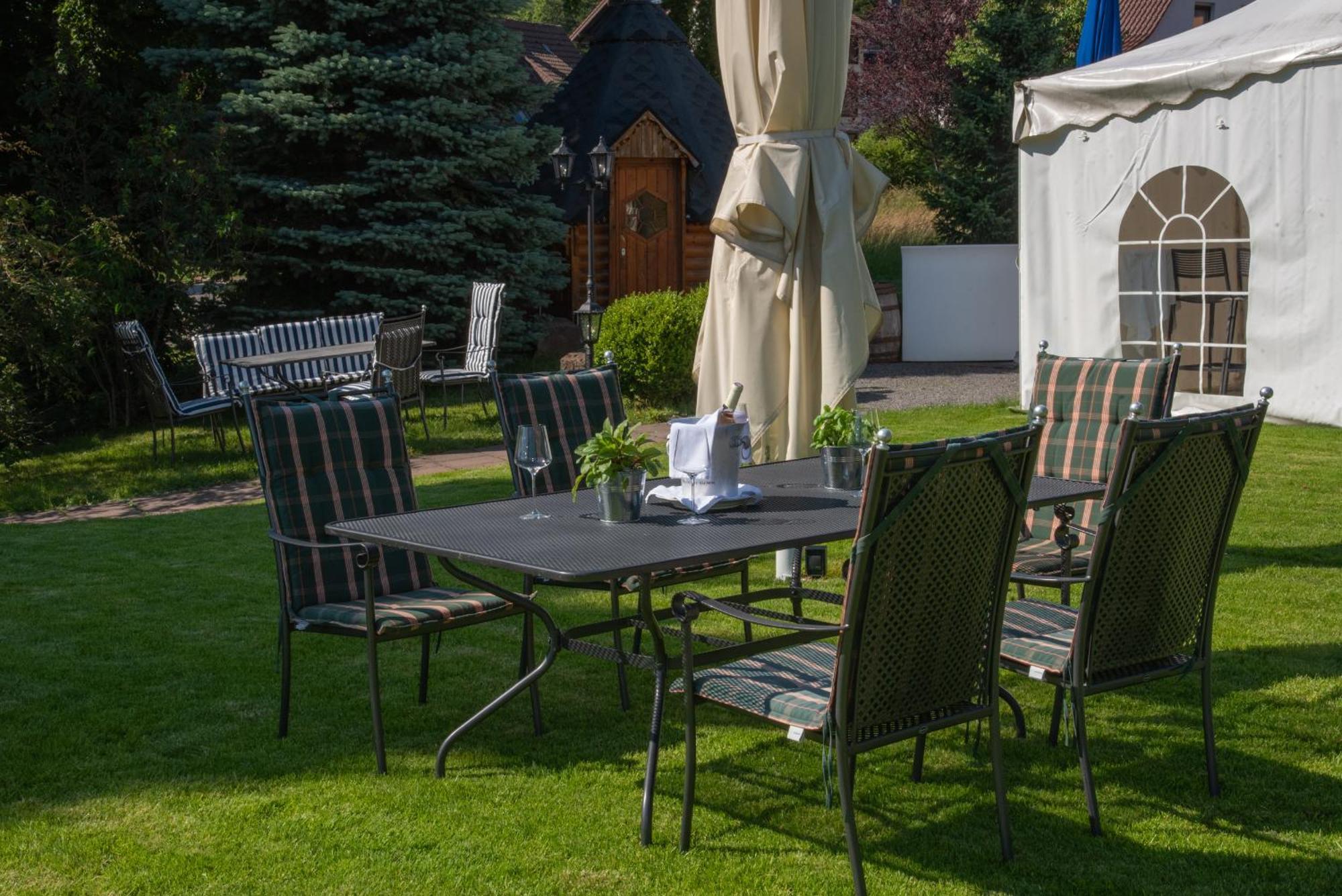 Hotel Restaurant Vinothek Lamm Bad Herrenalb Zewnętrze zdjęcie
