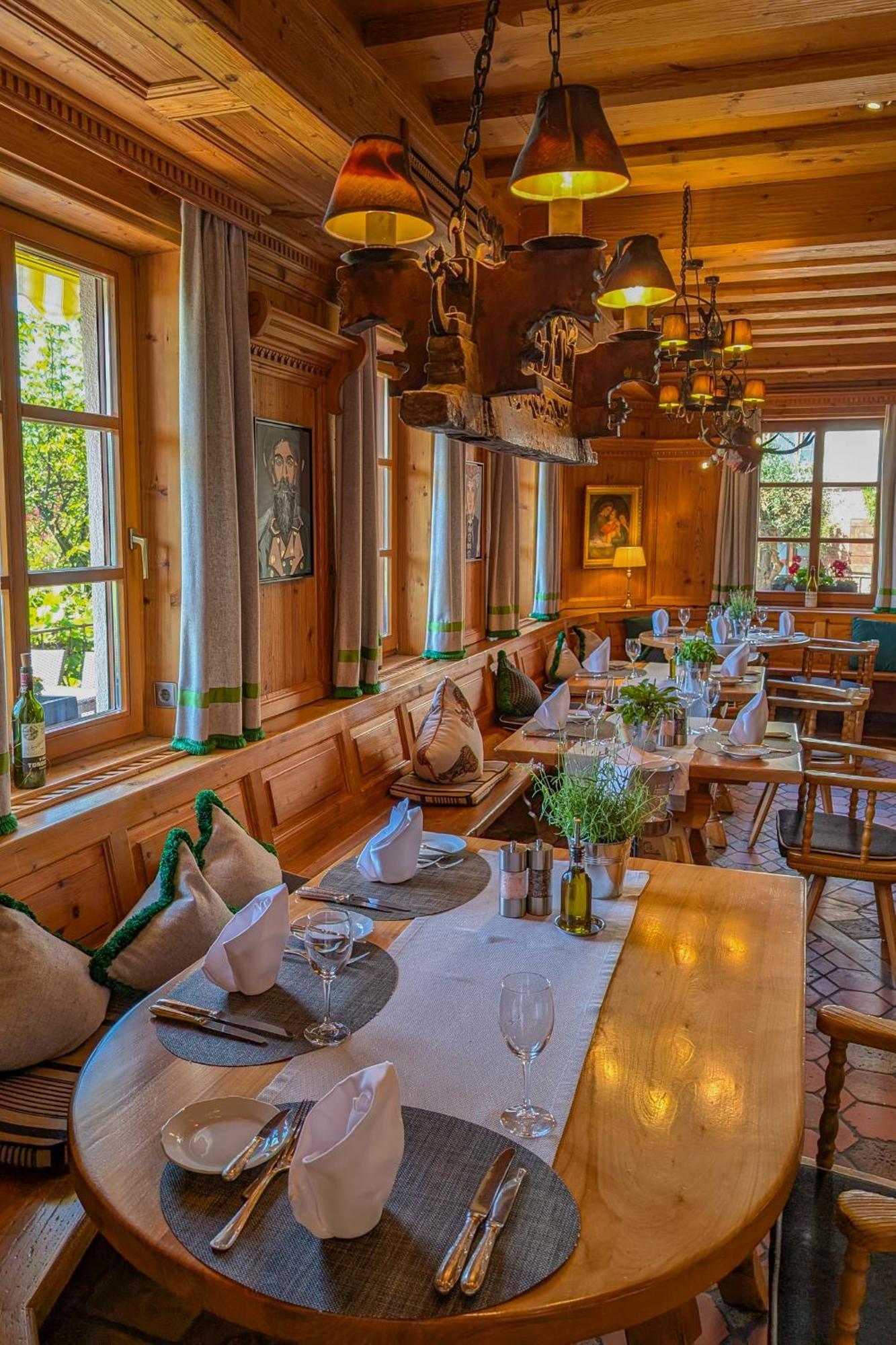 Hotel Restaurant Vinothek Lamm Bad Herrenalb Zewnętrze zdjęcie
