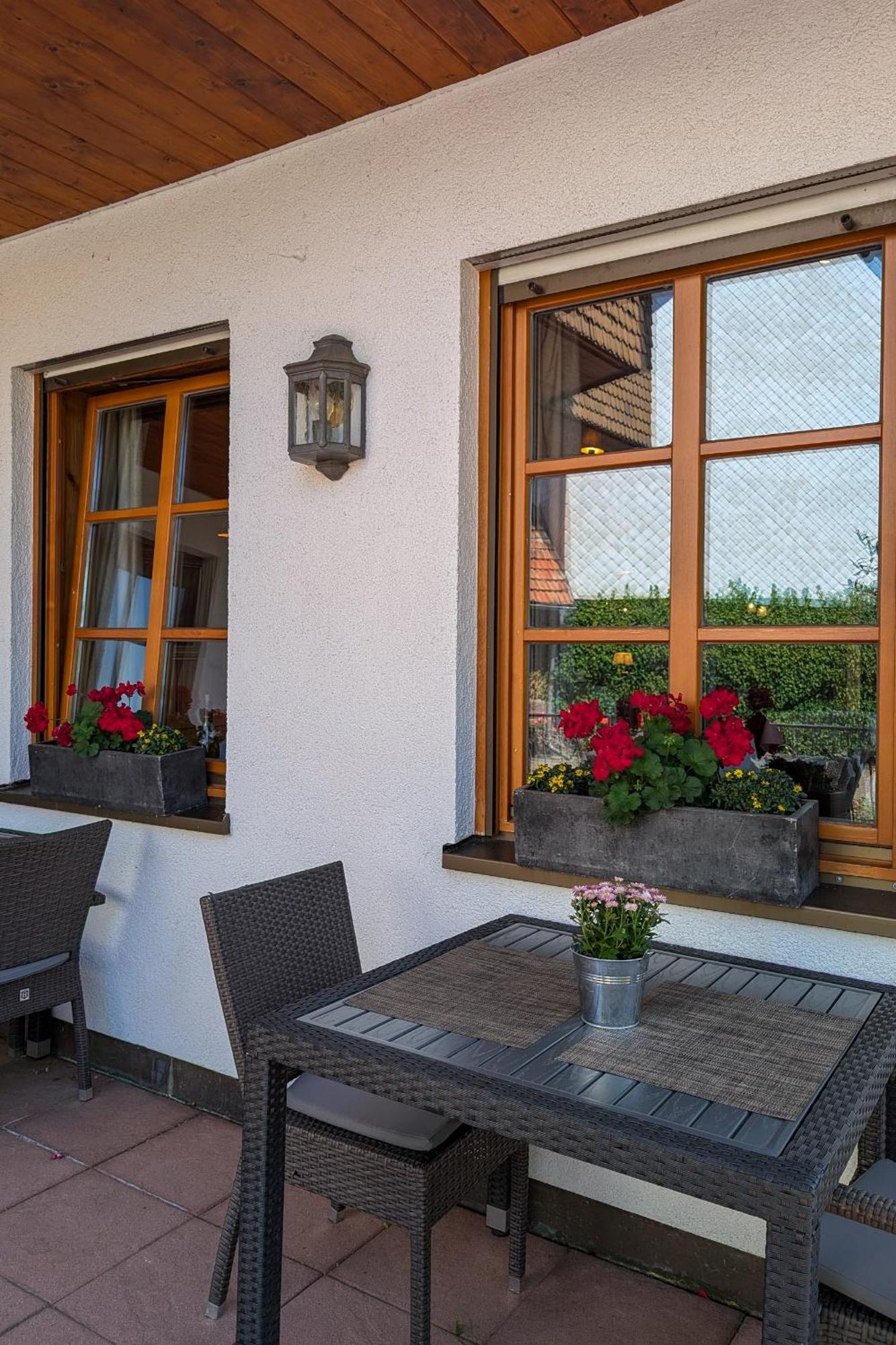 Hotel Restaurant Vinothek Lamm Bad Herrenalb Zewnętrze zdjęcie