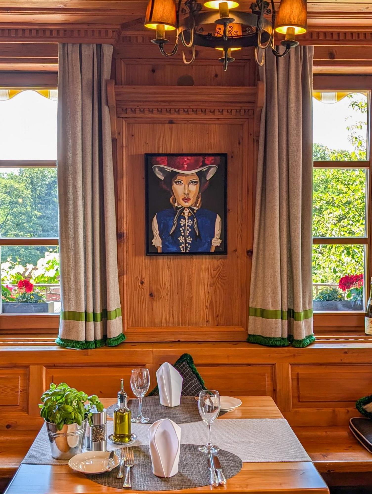 Hotel Restaurant Vinothek Lamm Bad Herrenalb Zewnętrze zdjęcie