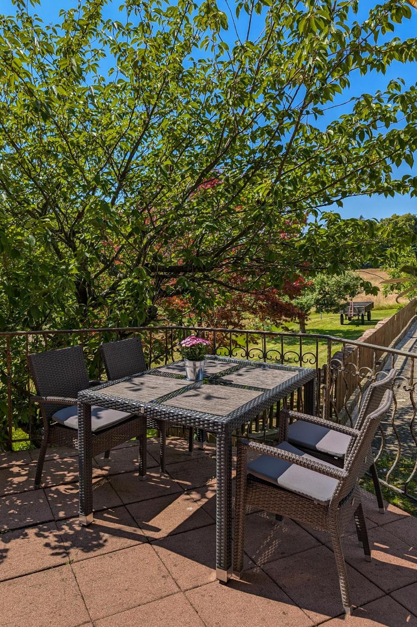 Hotel Restaurant Vinothek Lamm Bad Herrenalb Zewnętrze zdjęcie