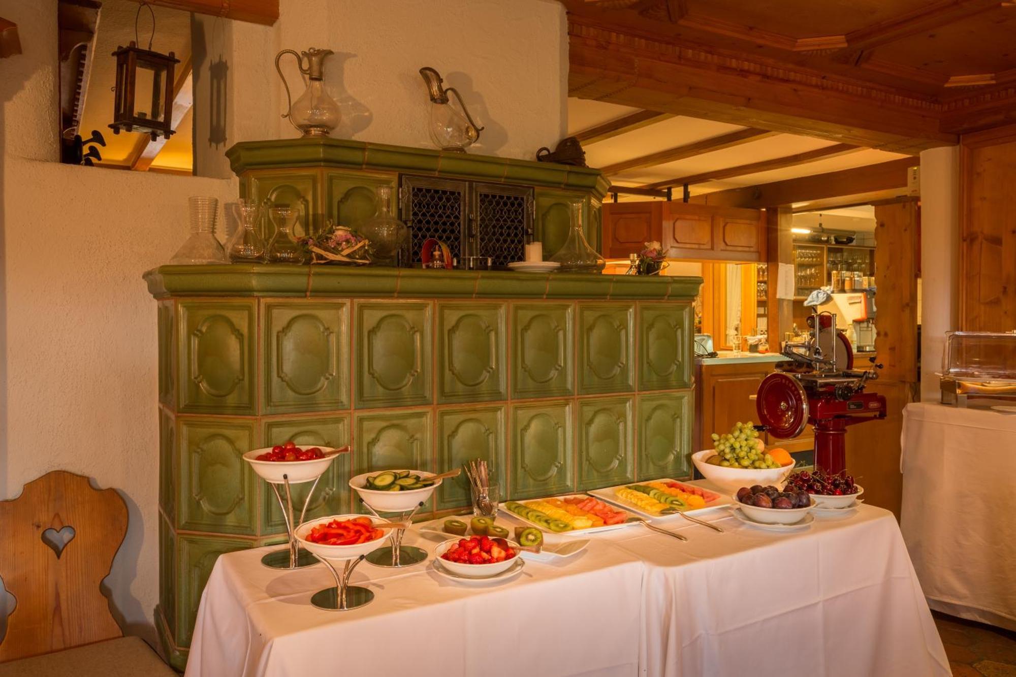 Hotel Restaurant Vinothek Lamm Bad Herrenalb Zewnętrze zdjęcie