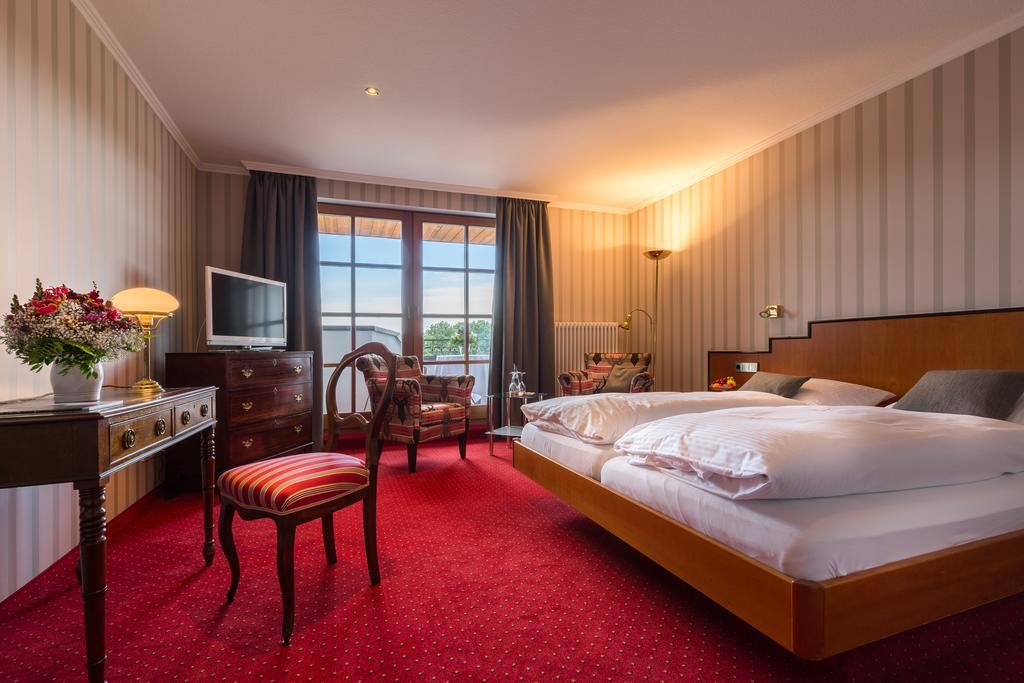 Hotel Restaurant Vinothek Lamm Bad Herrenalb Zewnętrze zdjęcie