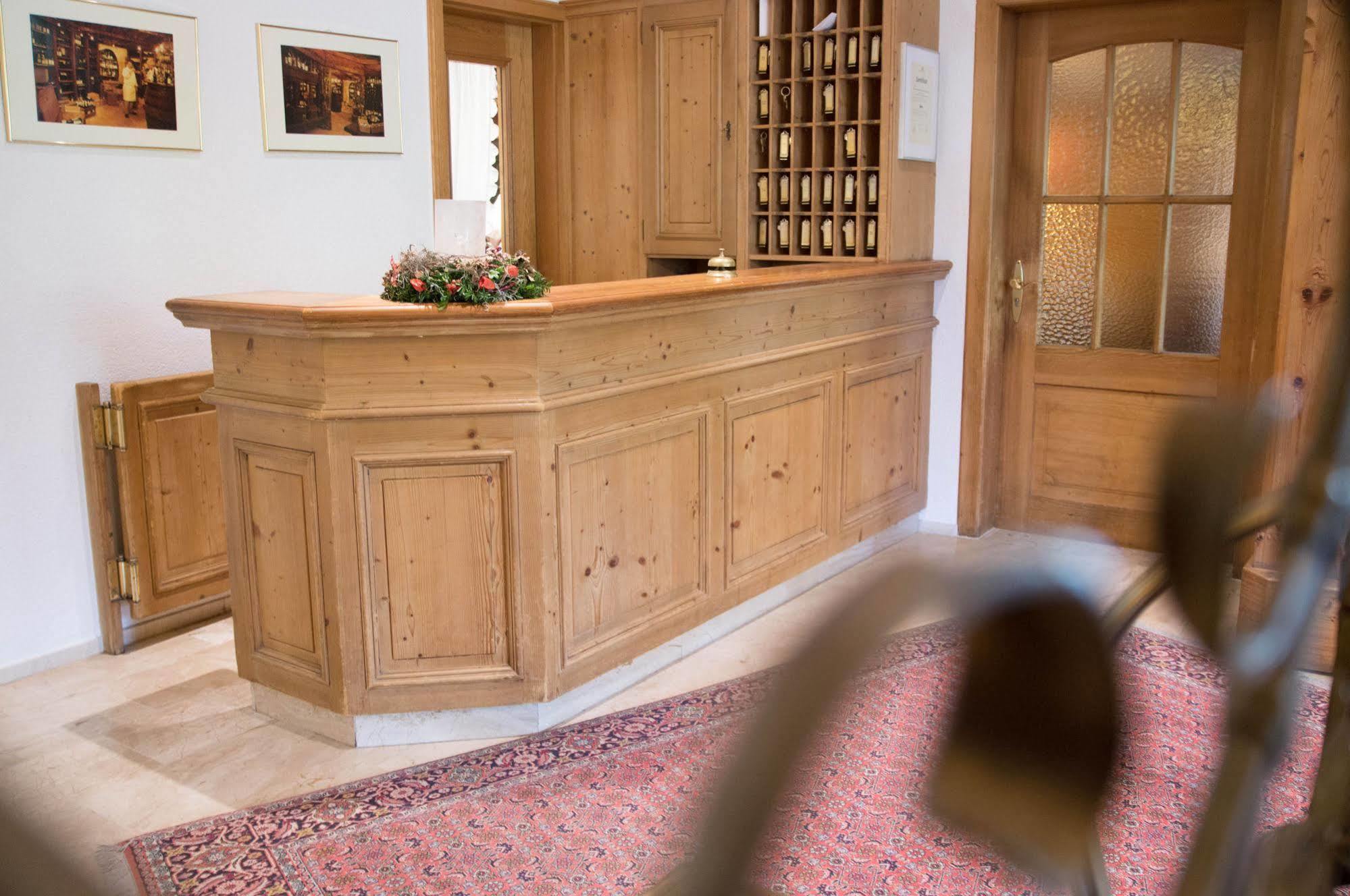 Hotel Restaurant Vinothek Lamm Bad Herrenalb Zewnętrze zdjęcie