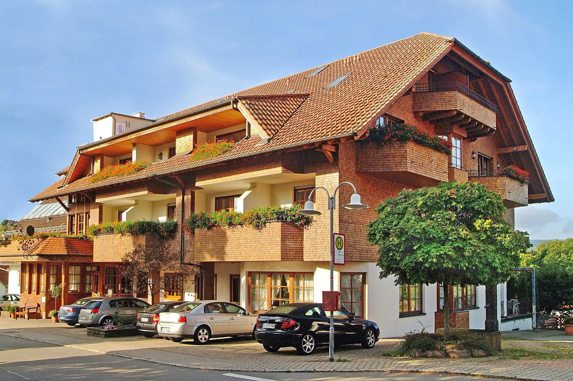 Hotel Restaurant Vinothek Lamm Bad Herrenalb Zewnętrze zdjęcie